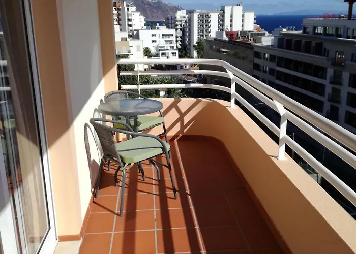 아파트 Lido Balcony Sea View 푼샬