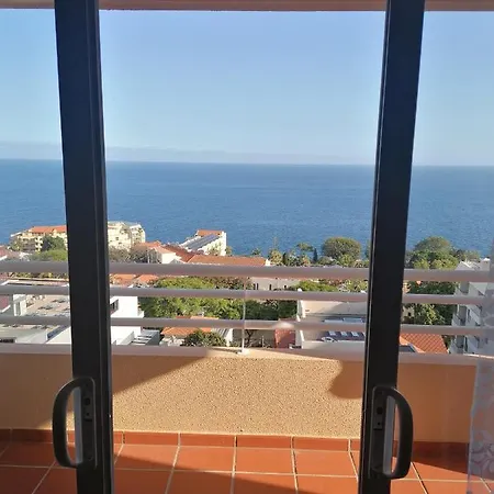 Lido Balcony Sea View Apartman