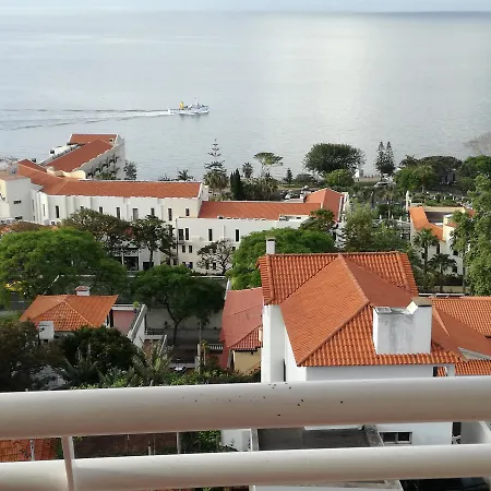 Lido Balcony Sea View * Funchal (Madeira)