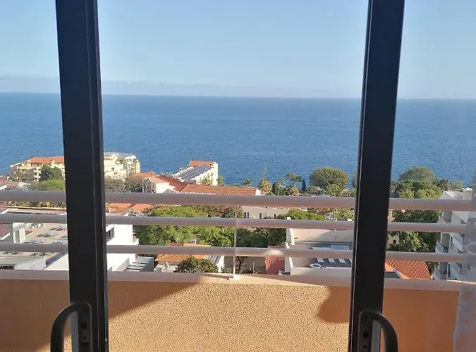 Lido Balcony Sea View 公寓